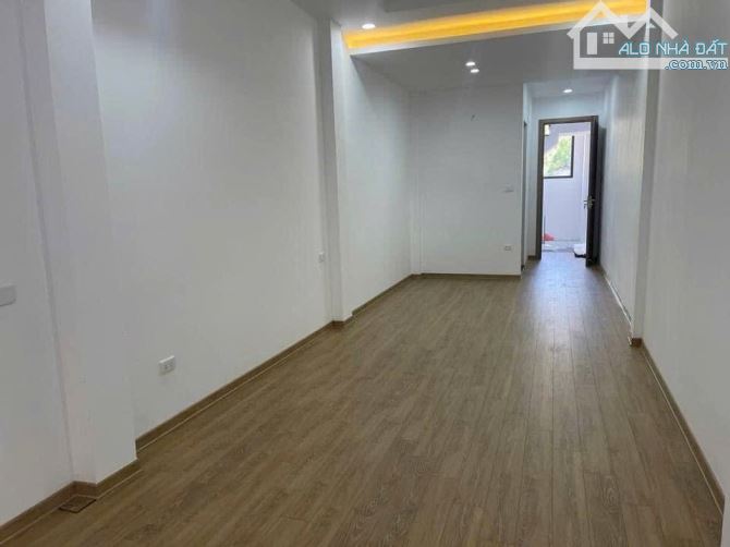 VIP NGÕ 12 ĐÀO TẤN - PHÂN LÔ Ô TÔ TRÁNH 15M - 2 MẶT NGÕ - 43M² - 5 TẦNG DÂN XÂY CHẮC CHẮN - 3