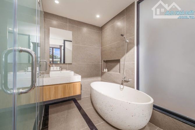 CẦN BÁN VILLA 2 TẦNG HỒ BƠI ĐƯỜNG TRẦN VĂN DƯ - CÁCH BIỂN MỸ KHÊ CHỈ 500M - 3