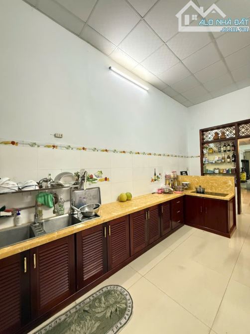 Bán nhà 4 tầng đường Nguyễn Hữu Huân-trung tâm ô bàn cờ Nha Trang kinh doanh sầm uất - 3