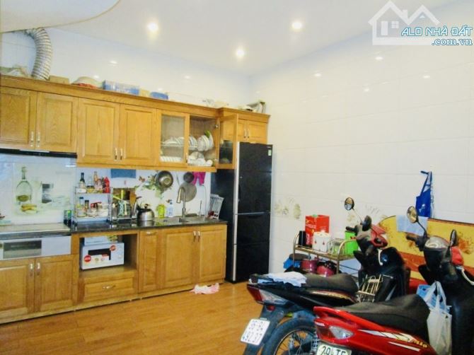 Bán nhà Nguyễn Lam,Phúc Đồng 4 tầng,40m,mt5m oto đỗ cửa nhỉnh 7 tỷ - 3