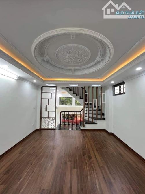 Bán nhà cổ điển B, Tứ Hiệp, Thanh Trì , 60m /5 tầng chỉ hơn 5 tỷ - 3