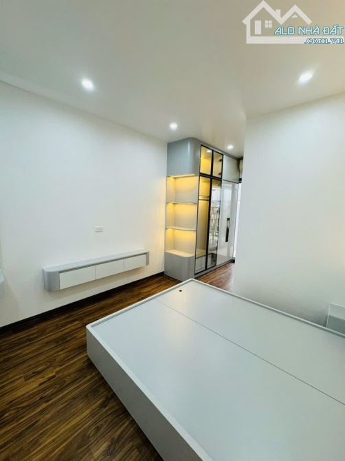 Bán căn 3 ngủ full nội thất chung cư 137 Nguyễn Ngọc Vũ-Trung Hòa, Cầu Giấy - 4