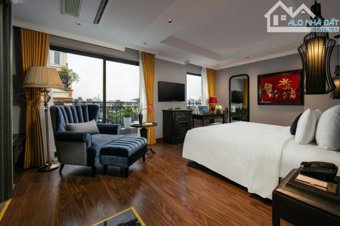 Bán khách sạn 4 * mặt phố Hàng Gai 150m2, 8 tầng nổi + 1 hầm, MT 7.5m, 34P, giá 165 tỷ. - 4