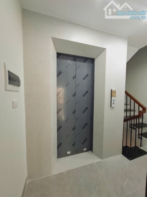 Bán nhà hiếm ngọc thuỵ long biên oto ngủ trong nhà - 4