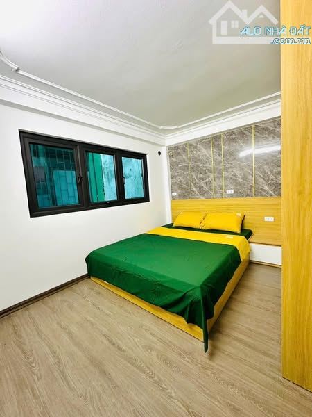 QUẬN 1 PHƯỜNG NGUYỄN CƯ TRINH - BÁN NHÀ 4 TẦNG, MẶT TIỀN CẬN, NGAY CỤC QUẢN LÝ XUẤT NHẬP C - 4