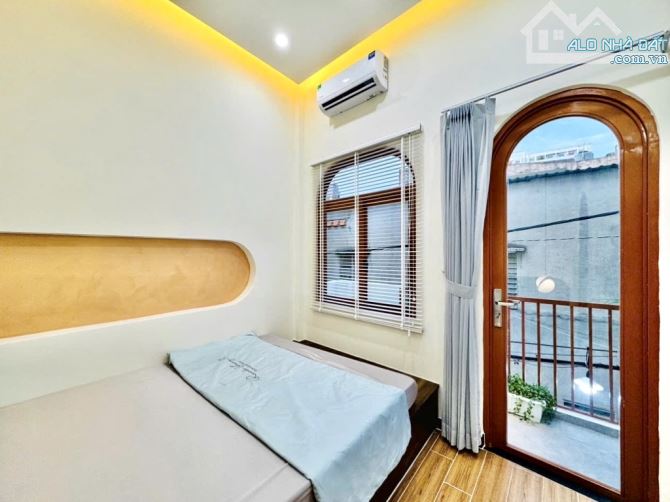 Siêu Phẩm Nhà Đẹp - 3 Tầng - 42m2 - Sát Hẽm Xe Hơi - GiÁ Siêu Rẻ - 4