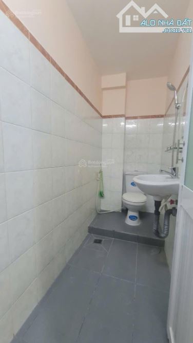 BÁN NHÀ CẠNH MT NGUYỄN TRÃI ,Q.5, HẺM THẲNG 1 TRỤC ,5 TẦNG , 6 PHÒNG,SHR, HOÀN CÔNG ĐỦ, - 4