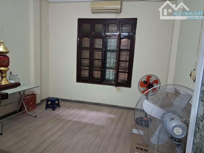 Hoàng Cầu Đống Đa, ngõ oto qua lại dân chí cao an ninh tốt sát công viên nở hậu - 4