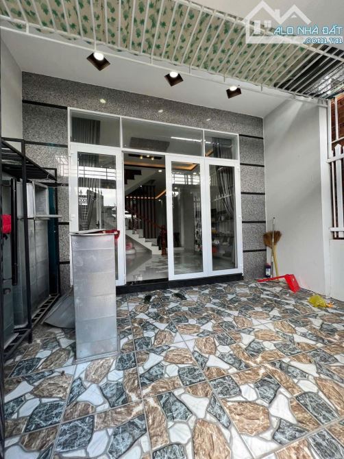 Bán nhà 2 tầng hẻm Lương Định Của ngay chợ Chiều , Vĩnh Ngọc , Nha Trang Giá 2 Tỷ 850 triệ - 4