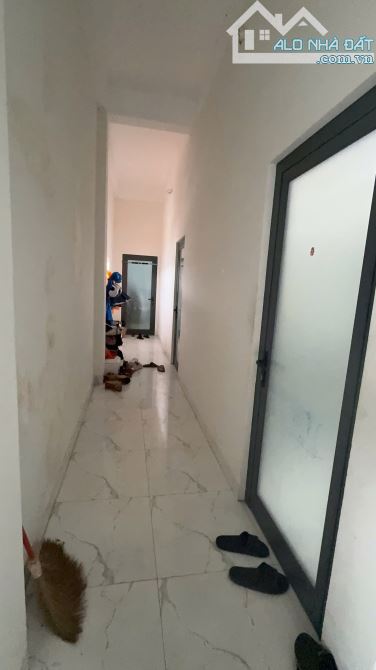 Bán căn hộ 6 tầng 21 phòng đường HÒA NAM 2 gần bến xe - Giá 10 tỷ 550 tl - 6