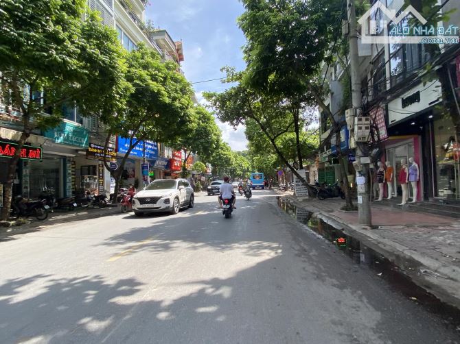 Bán nhà Tô Hiệu Hà Đông, 45m, phân lô bàn cờ, cách 1 nhà ra mặt phố, 4T, 4 PN, chỉ hơn 8 t - 4