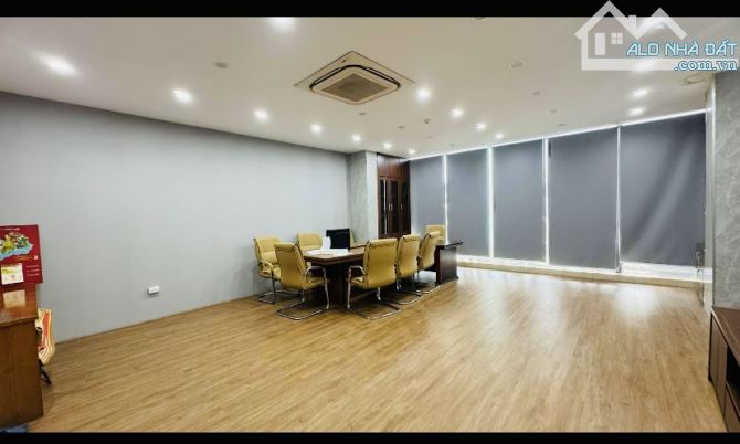 MẶT PHỐ XÃ ĐÀN SIÊU ĐẸP! -  Toà nhà 6 NỔI 1 HẦM. Mặt tiền rộng - Dòng tiền 480 triệu/ thán - 4