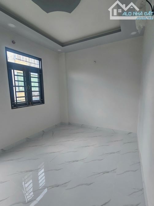 TÂN PHÚ TÂN HƯƠNG-ĐS18 2 TẦNG -4X8- HẺM XE HƠI - AN NINH - NHÀ MỚI ĐẸP Ở NGAY-3 TỶ 980 - 4