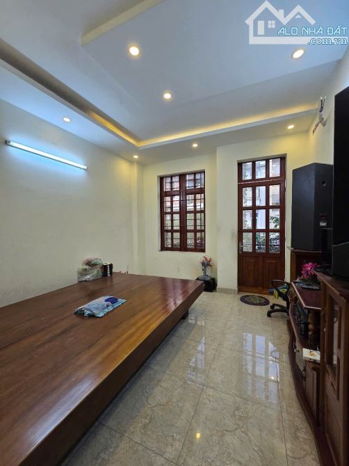 4Tỷ4 🔥👉 Nhà Rẻ gần Vincom và Ngã Tư 550__1T2L__KDC Toa Xe, ra Lý Thường Kiệt chỉ 200m - 4