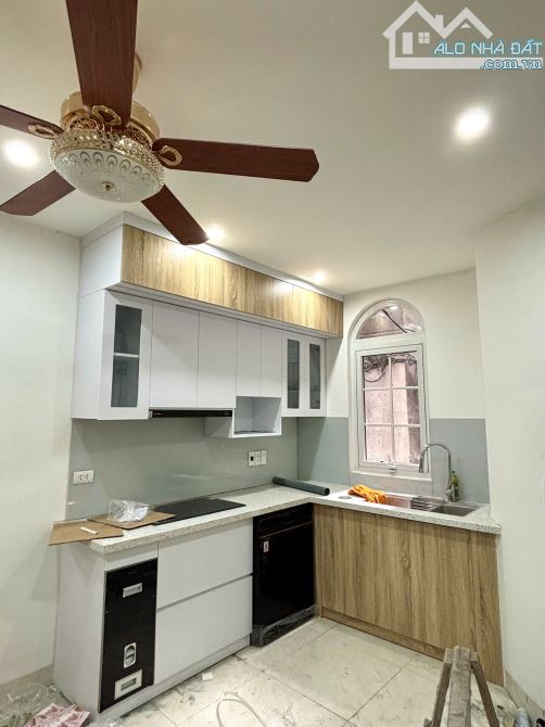 NGỌC HÀ - NGÕ NÔNG - GẦN PHỐ – CẠNH LĂNG BÁC, CV BÁCH THẢO – 7 TẦNG THANG MÁY, 4 NGỦ - 4