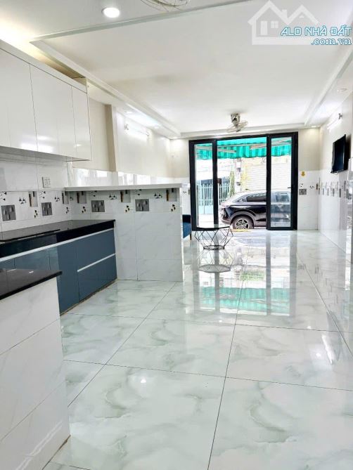 (Q8)NHÀ MỚI Ở LIỀN -XE HƠI NÉ NHAU-SỔ VUÔNG VỨC -NHĨNH 5 TỶ - 4