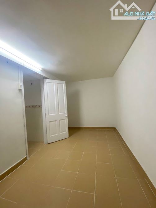 NHÀ MẶT TIỀN TÂN BÌNH – DIỆN TÍCH KHỦNG 125M² – SỔ HỒNG RIÊNG - 4
