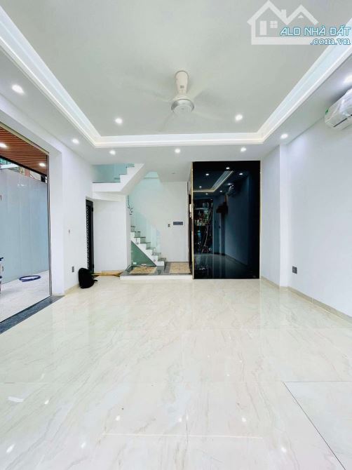 16.8 tỷ. Nhà Mặt Phố Quang Trung, Hà Đông 52m2 x 7T x mt 5.1M Lô Góc 3 Thoáng, Vỉa Hè. Kin - 4