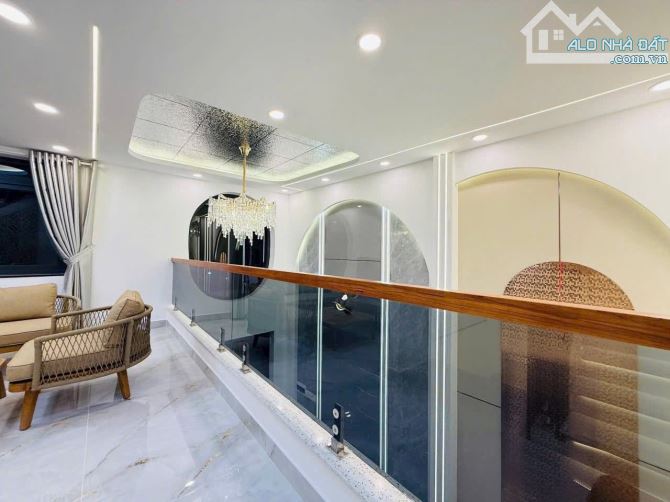GIẢM SÂU HƠN 200 TRIỆU, NHÀ ĐƯỜNG CÔ BẮC, PHƯỜNG 1, PHÚ NHUẬN - GIÁ:4TỶ550/73M2. SHR - 4