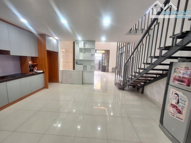 Bán Nhà 2 Tầng Hẻm Xe Hơi Gần Chợ Kiến Thiết Hiệp Phú Thủ Đức 122m2_5.5*20  chỉ 6.2 tỷ - 4