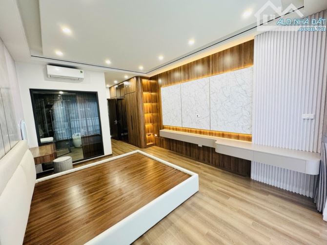 Nhà Ngọc Thuỵ 45m2, 7 tầng thang máy, lô góc, full nội thất ,gần chợ Ngọc Thuỵ, công viên - 4