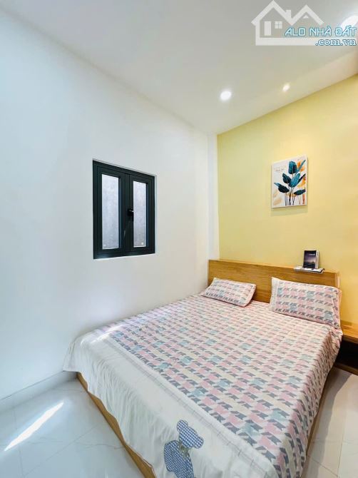 Chốt liền kẻo bay – nhà HOÀNG DIỆU, Q.4 / giá quá mềm 3TỶ100/ 55.1m²/ 1T1L/ hẻm oto/ SHR - 4