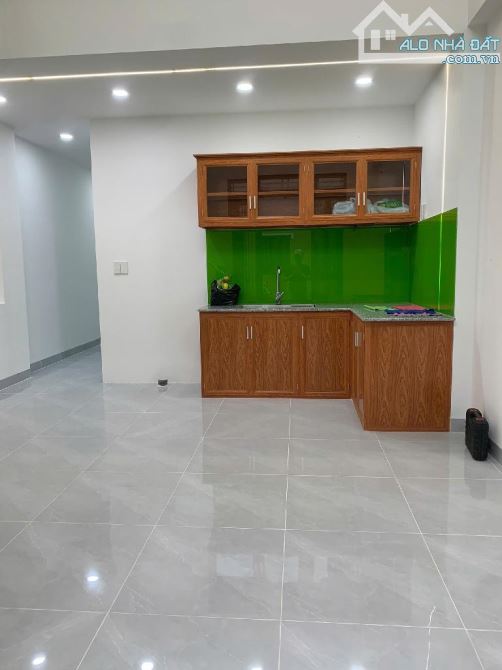 Nhà 2 tầng, 82m2 6m x 14m, 4PN, dòng tiền 7tr, Võ Trần Trí, chỉ 3.x tỷ - 4
