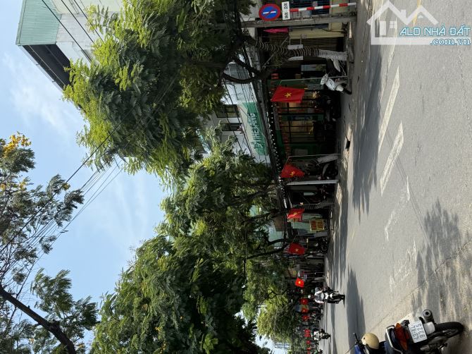 Bán Đất Tặng Nhà 3 Tầng Mặt Tiền Đường Ông Ích Khiêm Đà Nẵng - 4