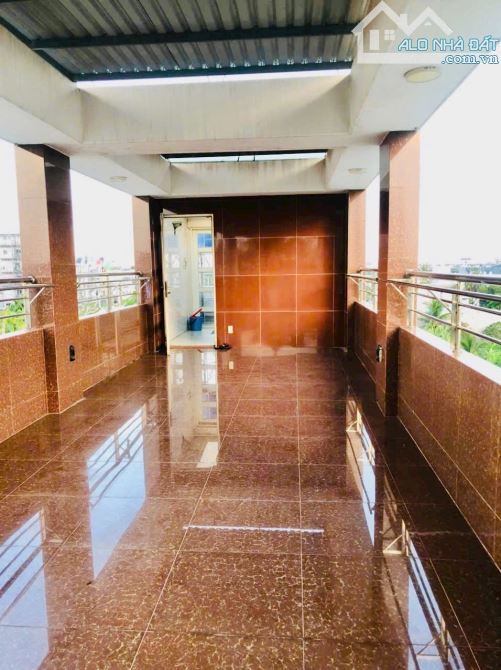 Nhà bán dt 96m2 đúc 5 tầng mặt tiền đường Tô Ngọc Vân, phường Thạnh Xuân, Q.12 giá 8tyxxx - 4