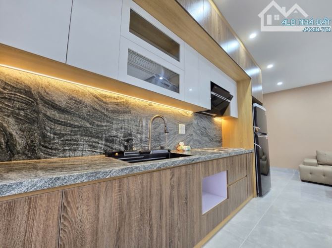 BÁN NHÀ NGỌC LÂM 40M2, 6 TẦNG THANG MÁY – FULL NỘI THẤT CAO CẤP, GẦN PHỐ ẨM THỰC - 4