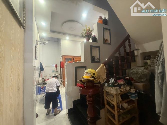Bán nhà dt 96m2 đúc 3 tầng mặt tiền đường Tân Thới Hiệp 07 gần công an quận 12 giá hơn 9ty - 4