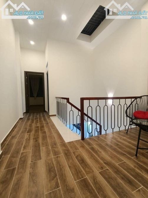 Nhà hẻm ô tô 5m Nam Kỳ Khởi Nghĩa, P7, Q3 DT 52m2 giá 3 tỷ 200, sổ hoàn công đủ - 4