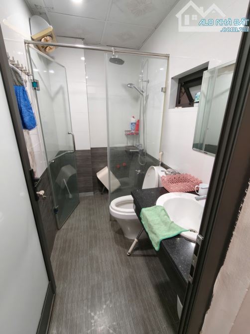 5m ra Phố Tam Khương, ngõ thông, nhà dân xây 6 tầng đẹp sổ 32m2. Kdoanh + CTY. Giá 8.5 tỷ - 4