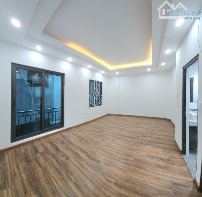BÁN NHÀ MỚI  ĐẠI LA, HAI BÀ TRƯNG 32m2 5 tầng giá 6.2 tỷ - 4