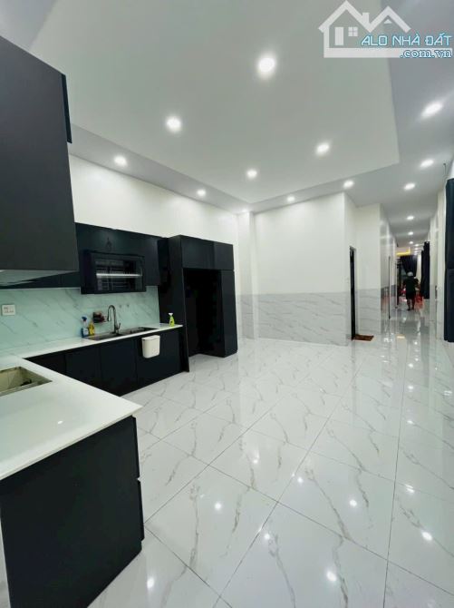 Cho Thuê Nhà Trệt Lầu 5 Phòng Ngủ Khu Dân Cư Diệu Hiền - 4