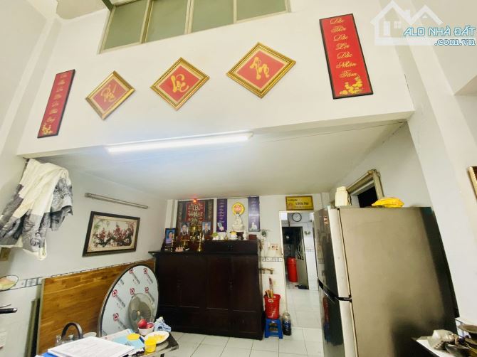 NHÀ CHÍNH CHỦ GẤP BÁN- 80M2, NỞ HẬU- TRUNG TÂM GÒ VẤP- GẦN CHỢ HẠNH THÔNG TÂY- 6 TỶ TL - 4