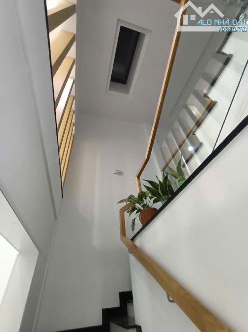 Chỉ 8,3 tỷ - Thạnh Mỹ Lợi - Gần 200m2 sàn - Ngang 6m - 3 Tầng - SHR - 4
