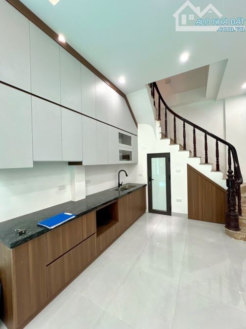 Nhà mới ở ngay Khâm Thiên nội thất đẹp ngõ bagac gần oto ở sướng - 4