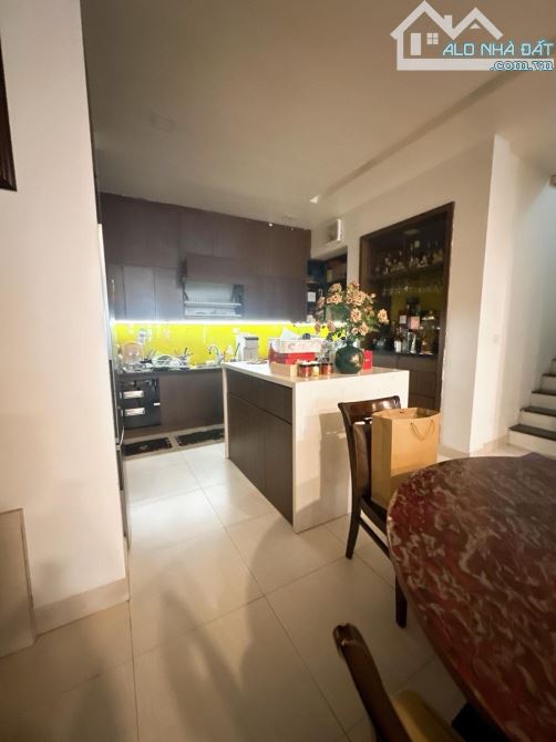Chỉ Ngoài 40 Tỷ! Bán Nhà Phân Lô Ngõ 40 Xuân La, Tây Hồ - 2 Mặt Tiền - Ô Tô Tránh - 112M2 - 4