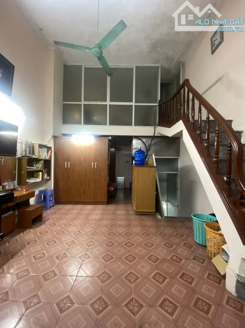 Bán nhà mặt Ngõ Hoà Bình, gần Chợ Mơ, Minh Khai, Hai Bà Trưng. DT : 44m2. Giá : 12,6 TỶ