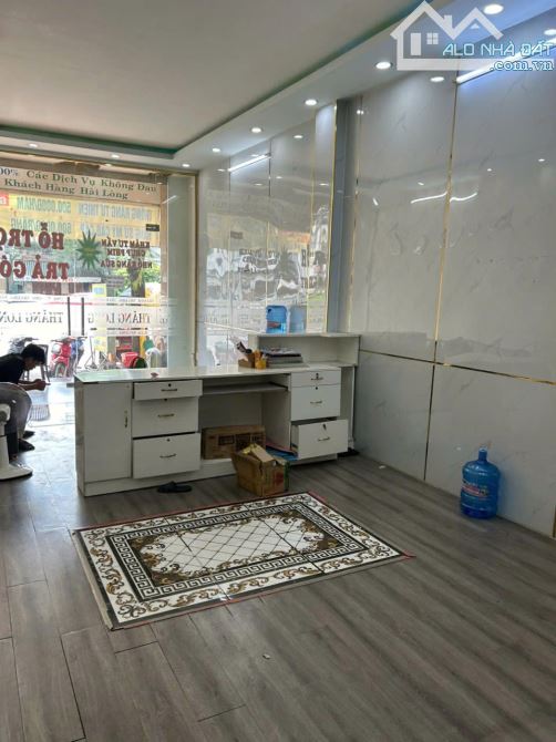 CHO THUÊ NHÀ 1 TRỆT 4 LẦU MẶT TIỀN ĐƯỜNG 30/4 GẦN NGÃ 3 QUANG TRUNG - 5