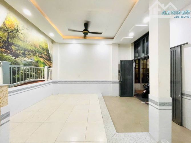 Căn nhà 1 trệt 2 lầu,mái đúc, hẻm xe hơi ngay trường Võ Thị Sáu P.16 Gò Vấp. - 5