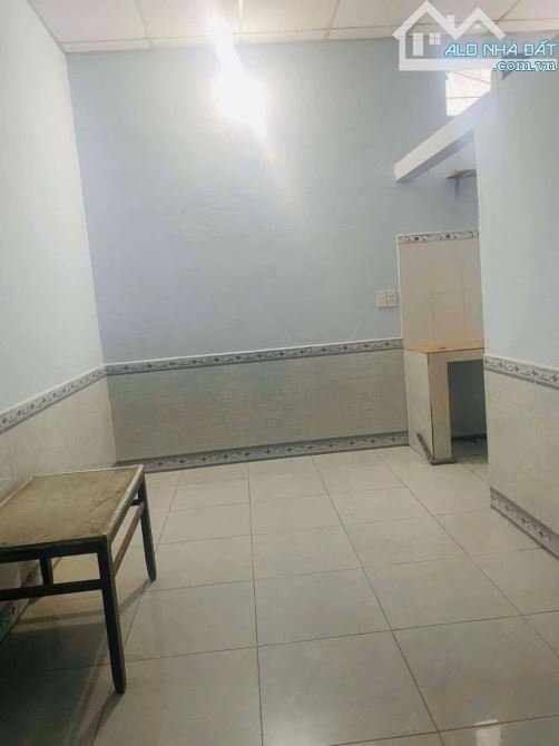 🔥Sụp hầm chỉ 2,35 tỹ. 106m2. Trường Chinh. Nhà đẹp, có 3 phòng trọ mới lớn 30m2 mỗi phòn - 5