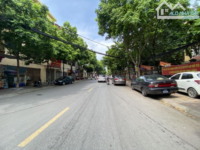 Bán nhà Tô Hiệu Hà Đông, 45m, phân lô bàn cờ, cách 1 nhà ra mặt phố, 4T, 4 PN, chỉ hơn 8 t - 5