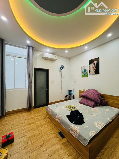 🌷 NHÀ ĐẸP TẶNG FULL NỘI THẤT ( 63m2 . 4 tầng ) Hẻm xe tải ...ngay bệnh viện Bình Tân . Gi - 5
