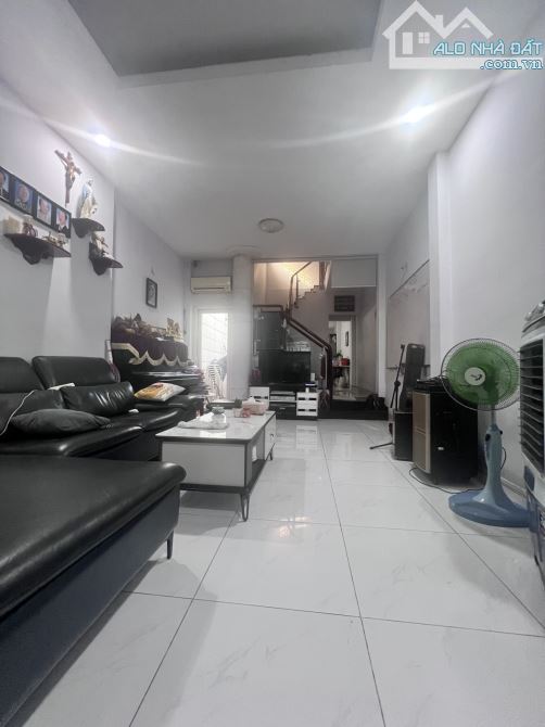 Bán Gấp! HXH Đường Nguyễn Thái Bình, Phường 12, Tân Bình DTCN 90m2 Khu KDSầm Uất Giá12,4TỶ - 5