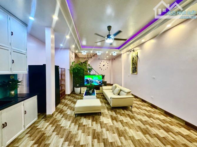 GIÁ RẺ CỰC SỐC – NHÀ MỚI 4 TẦNG – TRUNG TÂM THANH XUÂN – GẦN PHỐ – NGÕ TO – FULL NỘI THẤT - 5