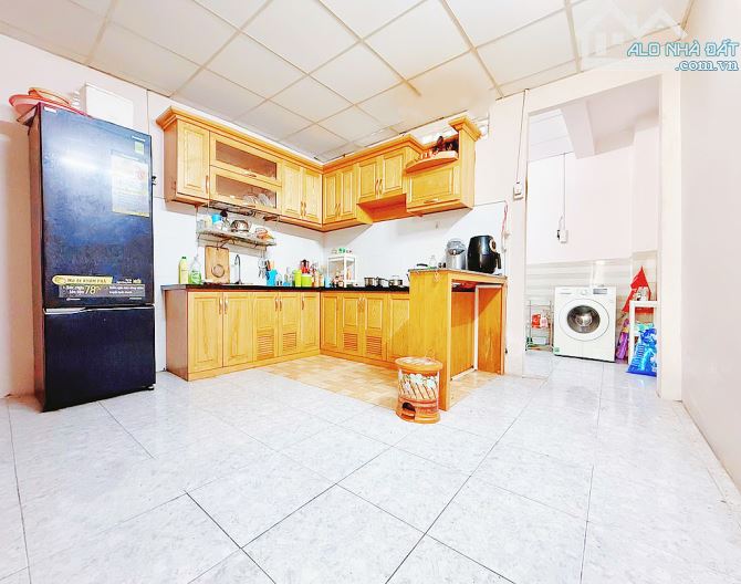 NHÀ KHÔNG LỘ GIỚI - HẺM 6M XE HƠI - KHU VIP LÊ VĂN QUỚI - GIÁP TÂN PHÚ - NHÀ 2 TẦNG ĐÚC - - 5