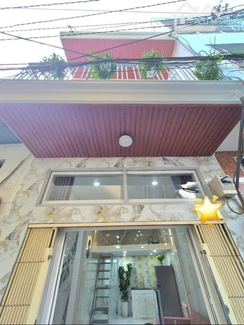 NGAY ÂU CƠ - GIÁP TÂN BÌNH - 3 TẦNG - 22M2 - HẺM BA GÁC - VÀO Ở NGAY - GIÁ 3 TỶ - 5