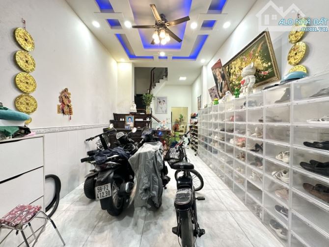 Bán Nhà Quận 3, Đường Lê Văn Sỹ,4 Tầng, 55m2, sát mặt tiền gần cầu LVS chỉ 6 tỷ 900 TL - 5